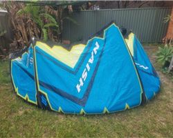 Naish Pivot 8 metre kiteboarding kite