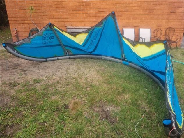 2018 Naish Pivot - 8 metre