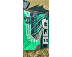 Ozone Reo V5 8Mt 8 metre kiteboarding kite