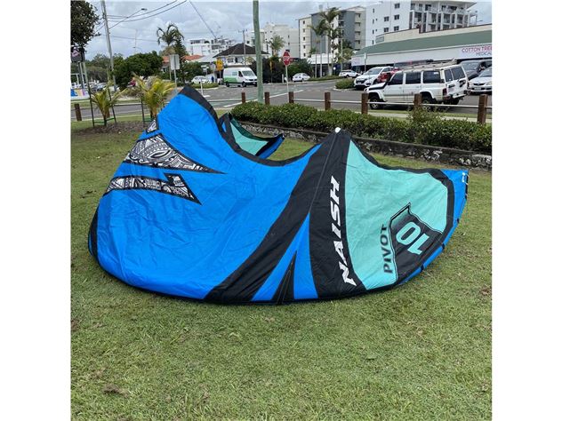 2022 Naish Pivot S26 - 10 metre