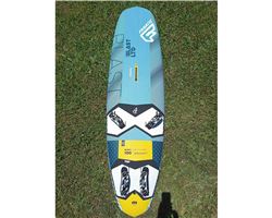 Fanatic Blast + Falcon 100 litre 231 cm windsurfing board