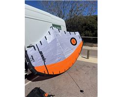 SMIK V4 Like New 5 metre foiling wind wing