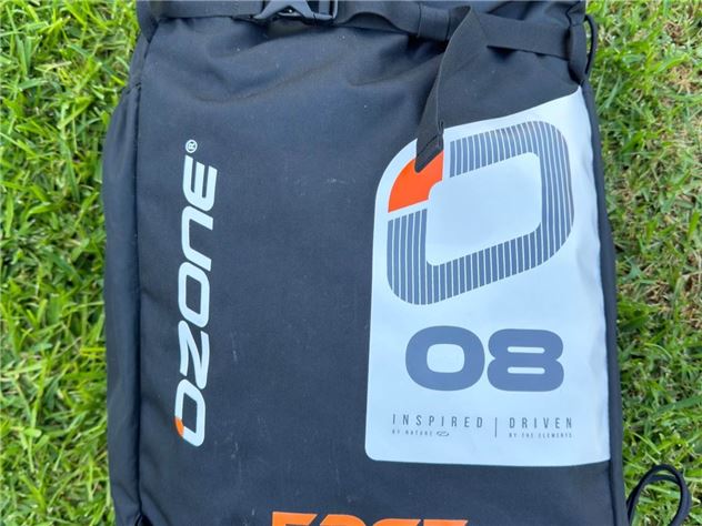 2024 Ozone Edge V12 - 8 metre