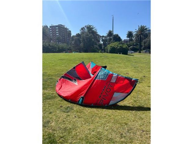 2024 Naish Pivot - 8 metre