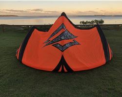 Naish S26-Pivot 10 metre kitesurfing kite