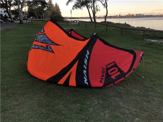 2022 Naish S26-Pivot - 10 metre