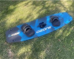 Ozone Code V1 142 X 42 kitesurfing twintip