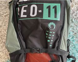 Ozone Reo V6 11 metre kiteboarding kite