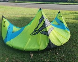 Naish Boxer S27 kiteboarding kite