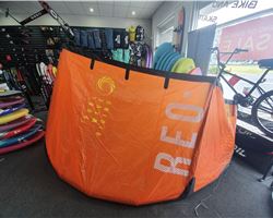 Ozone Reo V6 9 metre kiteboarding kite