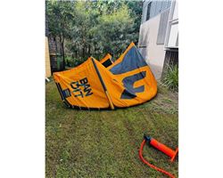 F-One Bandit 11 metre kiteboarding kite