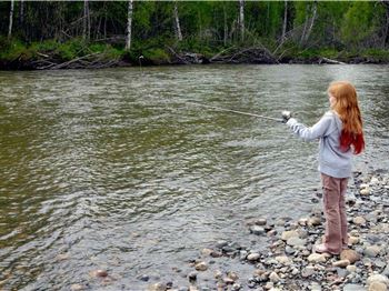 More Girls Go Fishing in South Australia - Fishing News