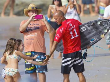 Snapper, Kelly, and 'that' board. It's all happening on the - Surfing News