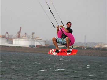 Say No to life jackets! Sign this Petition - Kitesurfing News