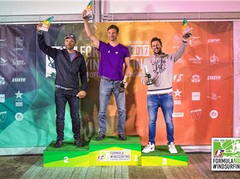 Sean O'Brien takes to the Podium! - Windsurfing News