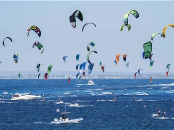 Iconic West Aussie kiteboarding race returns! - Kitesurfing News