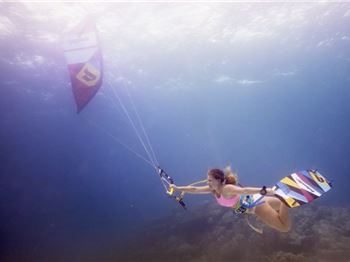 Kiteboarding Underwater - When diving meets kiteboarding - Kitesurfing News