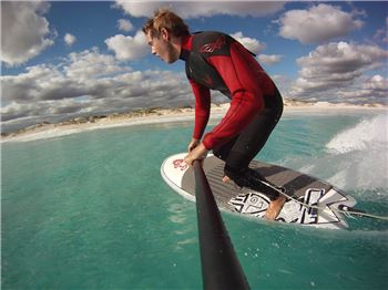 How To Stand Up Paddle Surf 101 - Bend the knees!