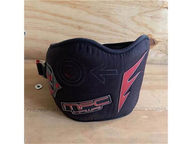 2 Harnesses (Small - Suit Kids)