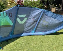 Duotone Rebel 12 metre kiteboarding kite
