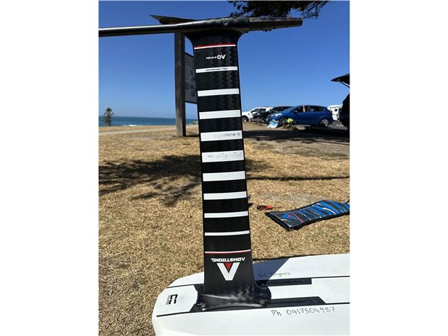 2024 Armstrong Performance Mast 72.5 - 72.5 cm