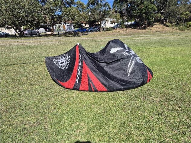 2018 Naish Pivot - 8 metre