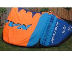 Naish Pivot 10 metre kiteboarding kite