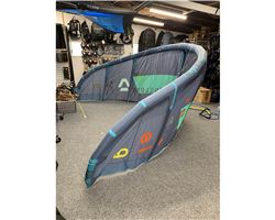 Duotone Rebel 9 metre kiteboarding kite