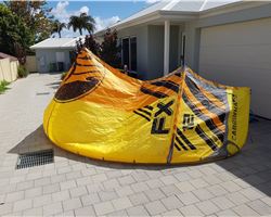 Cabrinha Fx 12 metre kitesurfing kite