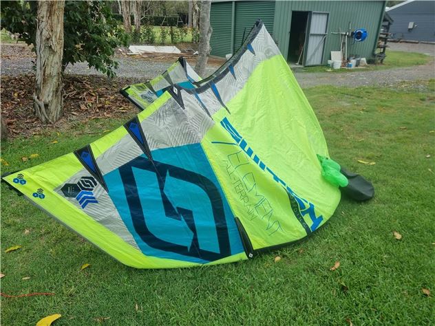 Switch Kites  - 7 metre