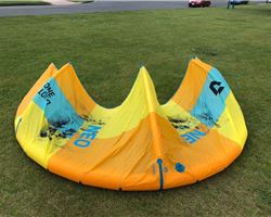 Duotone Neo 10 metre kitesurfing kite