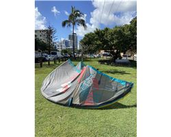 Duotone Evo D-Lab 11 metre kitesurfing kite