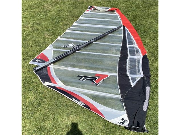 Neil Pryde Neil Pryde And Maui Sails - 7 metre