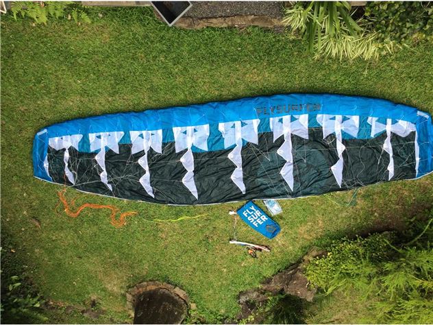 Flysurfer Peak 4 - 8 metre