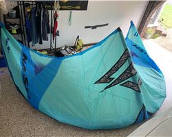 Naish Boxer 11 metre kitesurfing kite