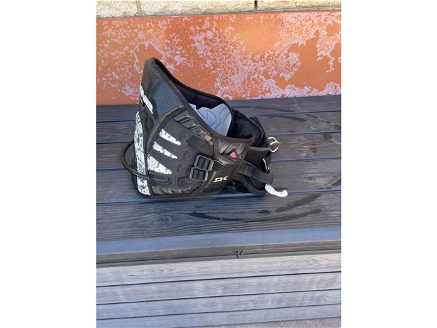 2010 Dakine Hawaii Pro Harness