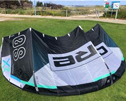 Core Xr 8 metre kiteboarding kite