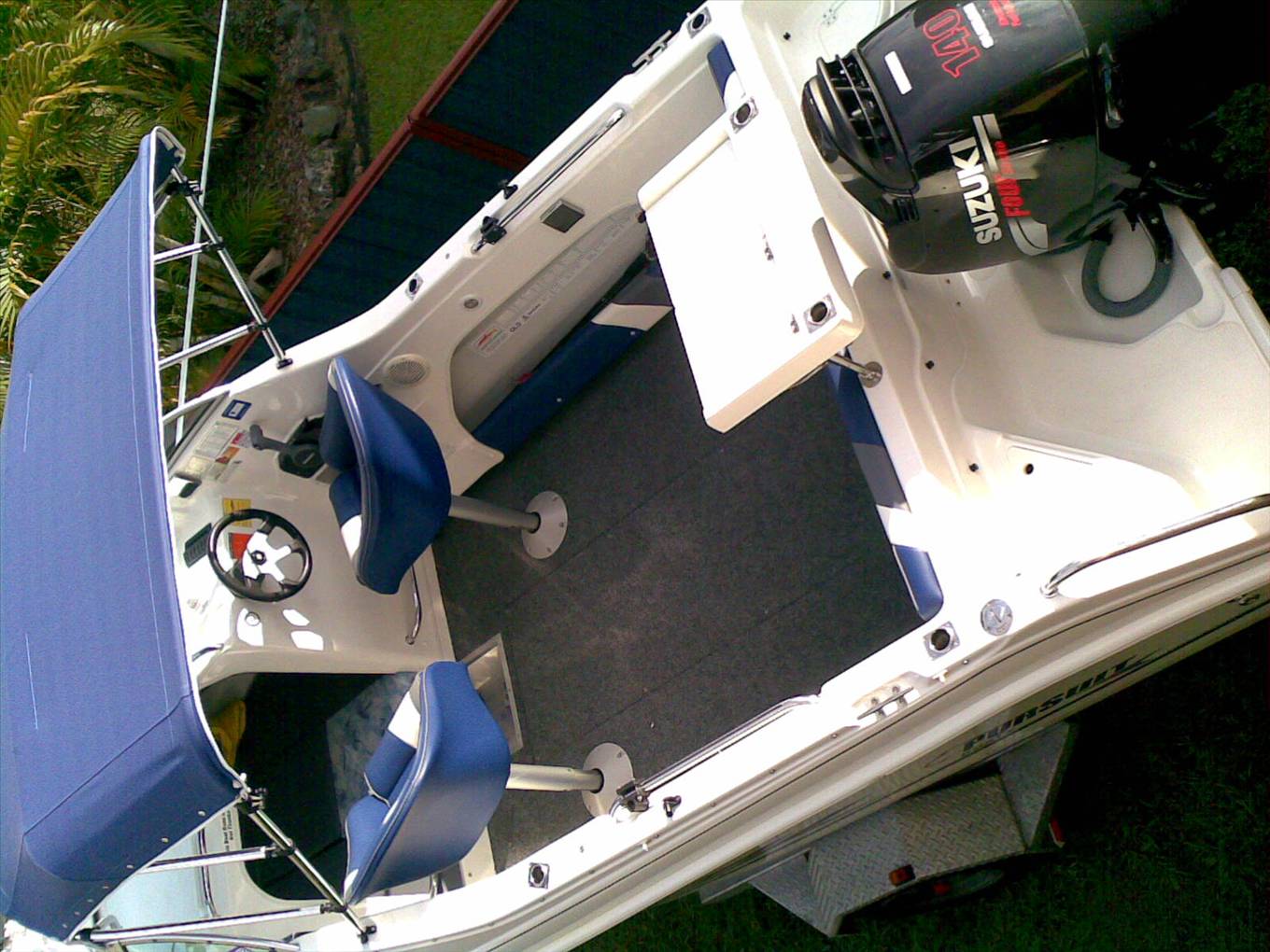 looking inside a pursuit 550f