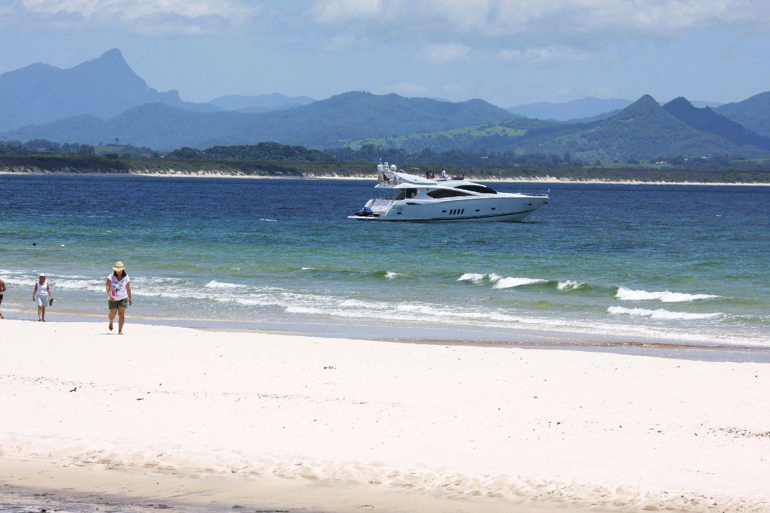 sunseeker cape byron.....