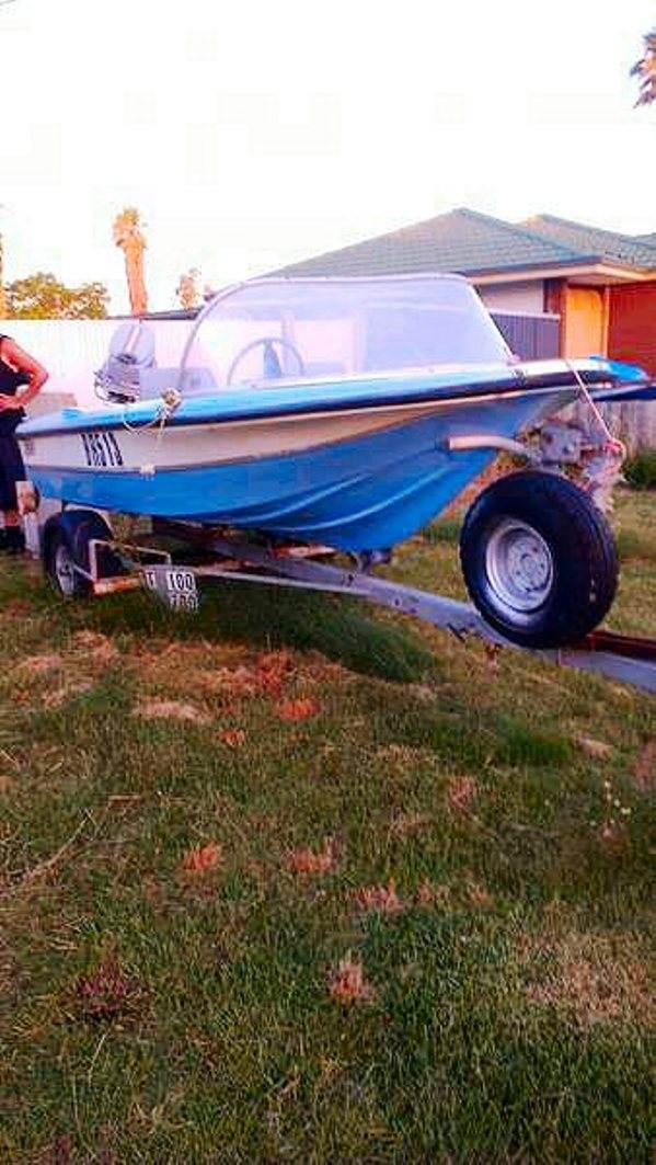 who built rthis boat