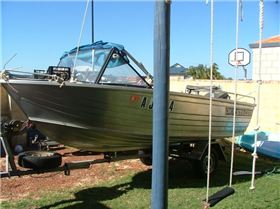 Hardie's real boat!!!!!!!