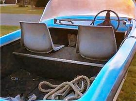 who built rthis boat