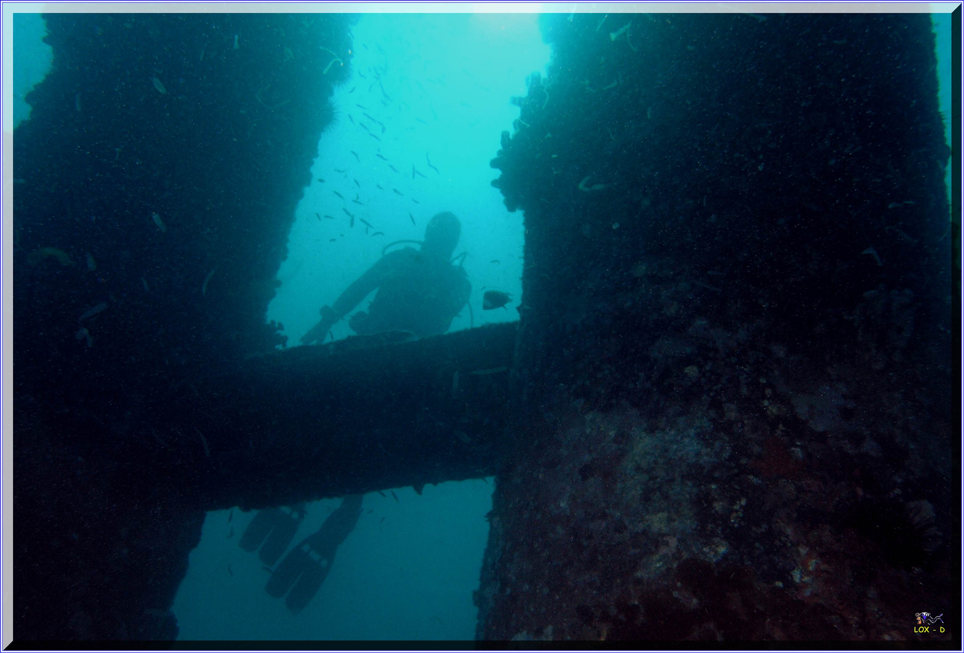 LoxPix Sub-Aqua Image