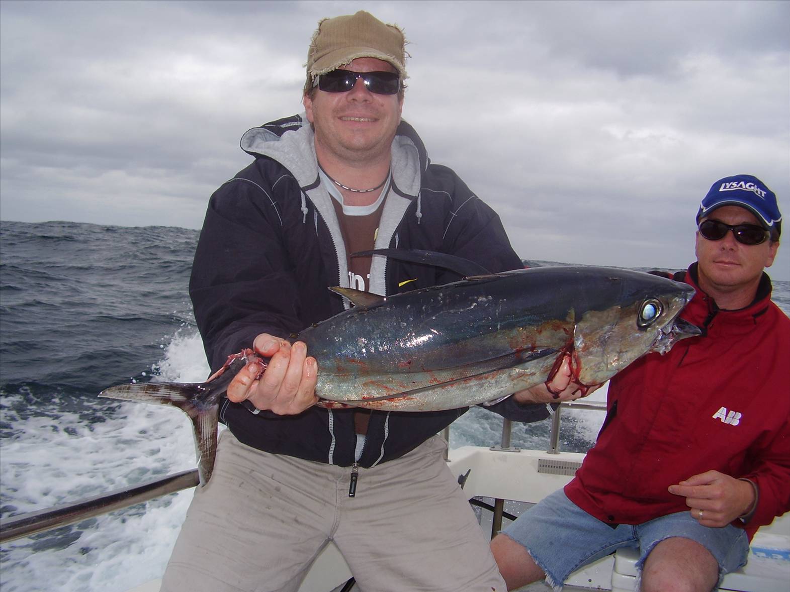 Love the smell of fishy fingers!