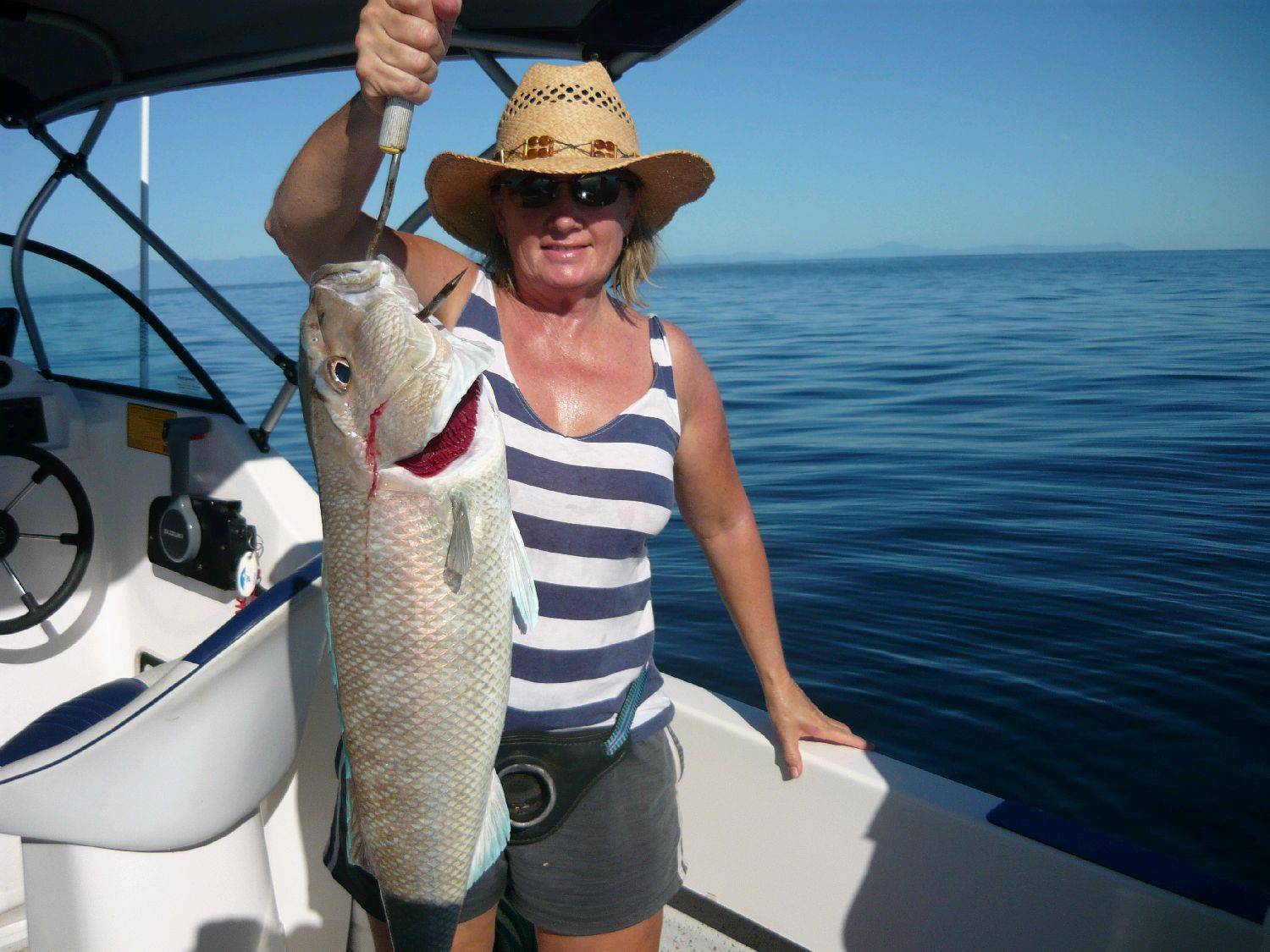 Scruffy outfishes Legaless again at Batt reef