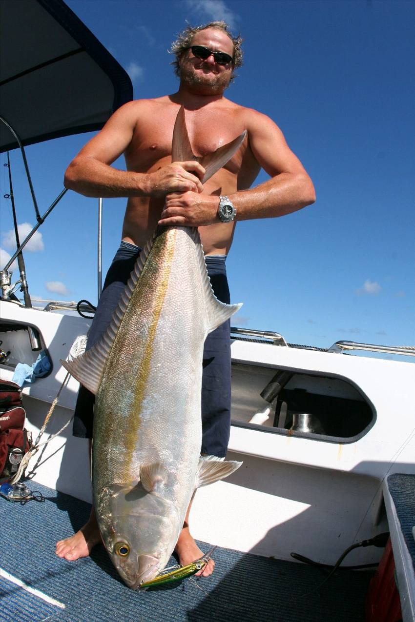 10-06-7 shark bay 235