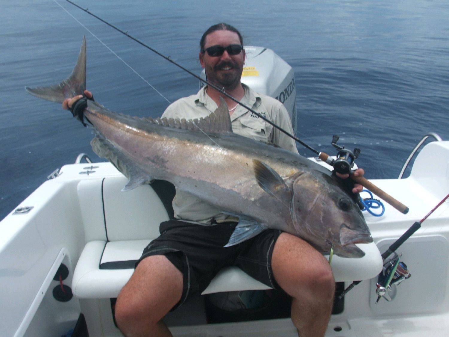 Sambo jigging with baitcast gear