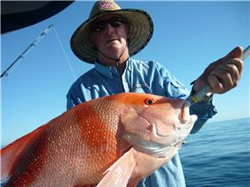 Scruffy outfishes Legaless again at Batt reef