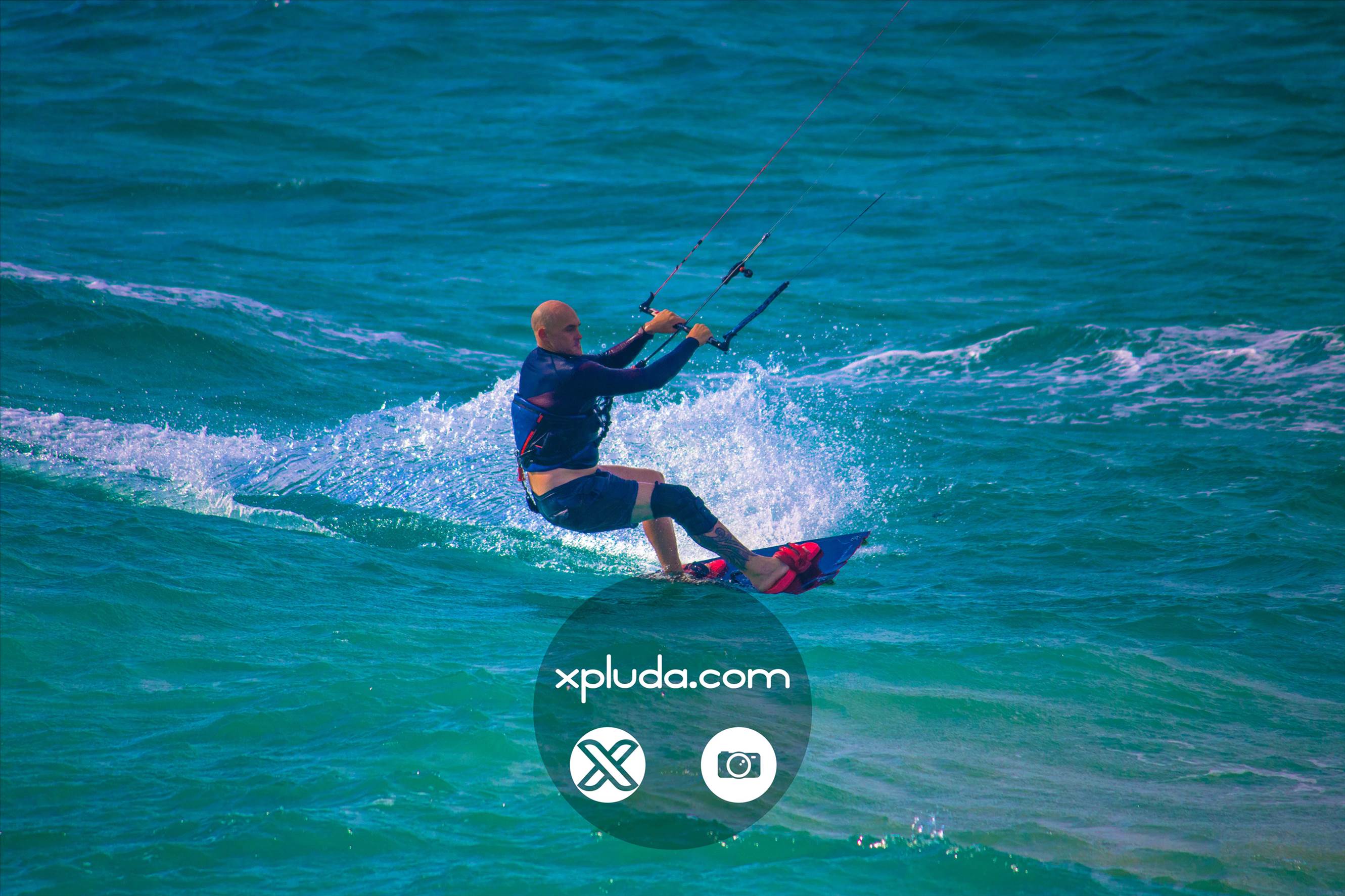 26/11/2015 - Floreat Beach - xpluda.com