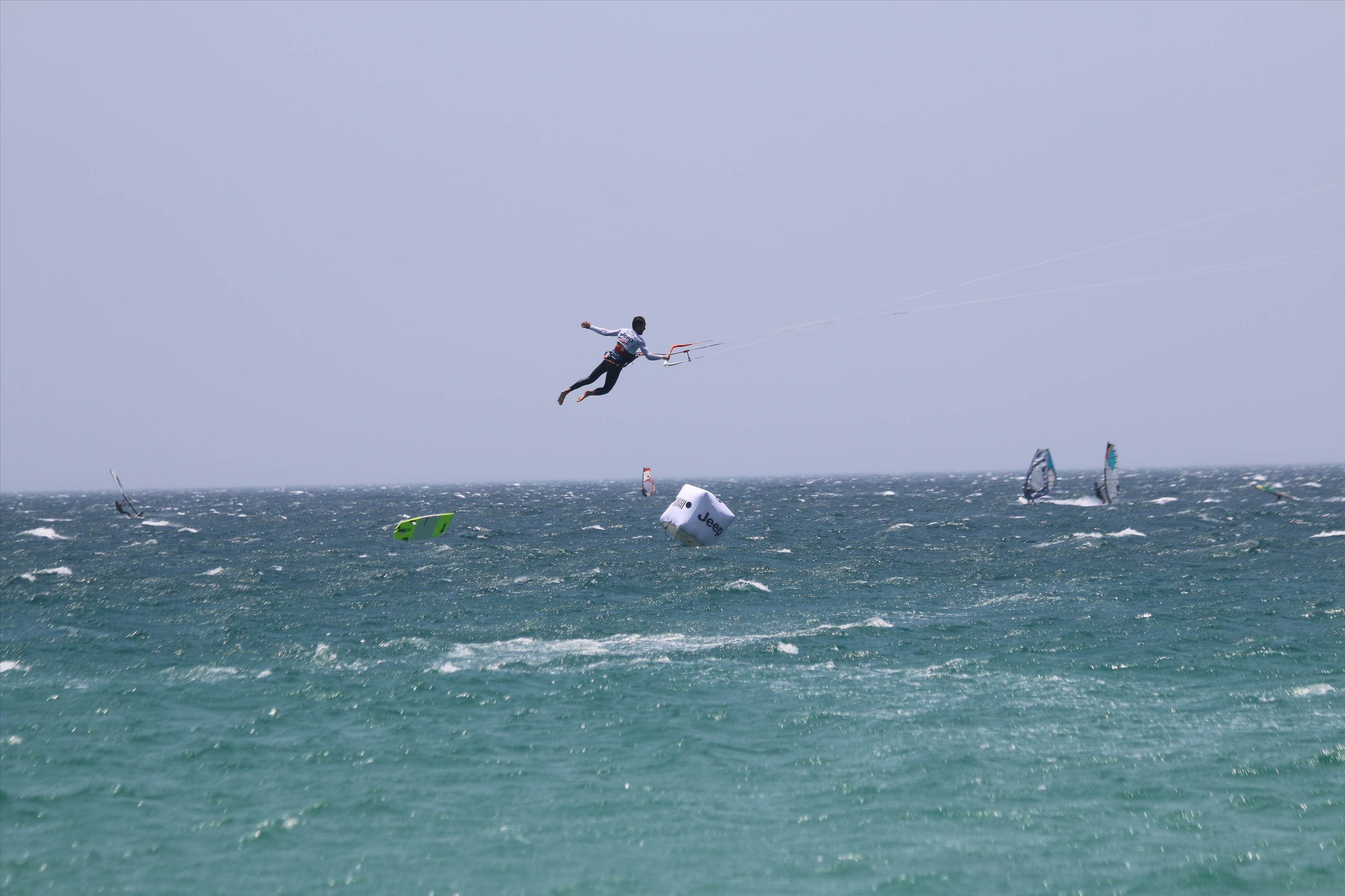 TARIFA STRAPLESS KITESURFING PRO 2016